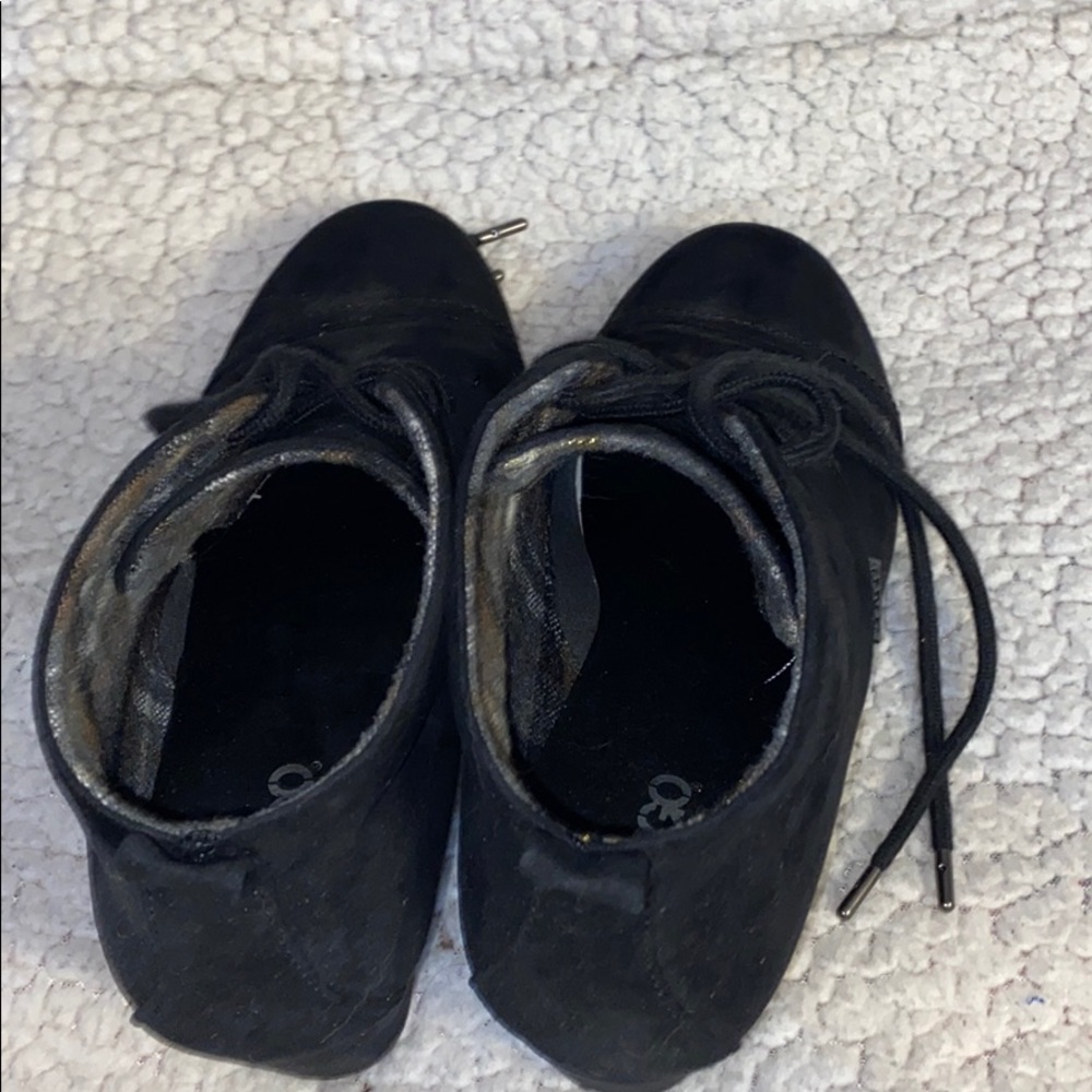 Booties - Picture 2 of 3